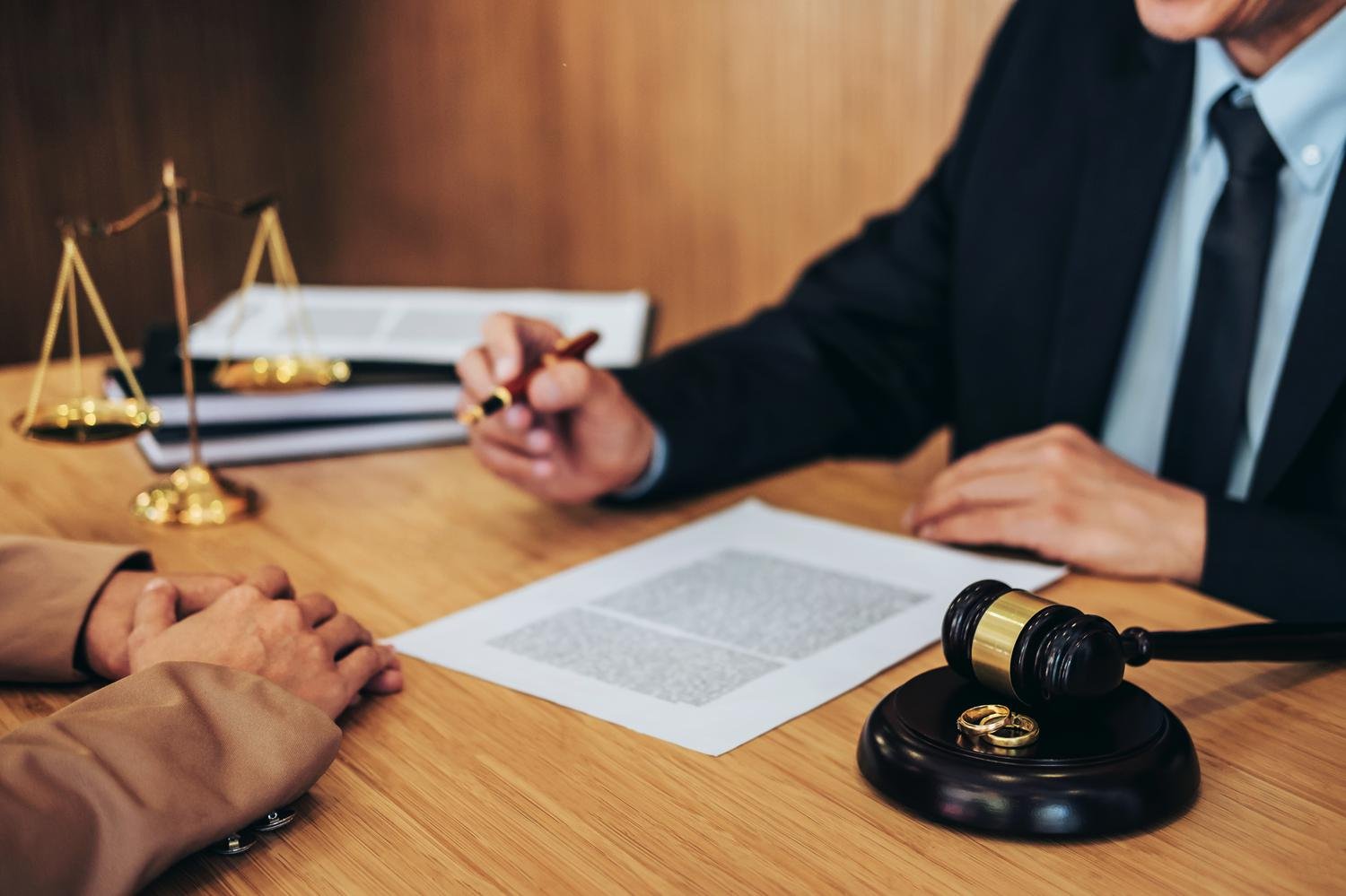divorce lawyers